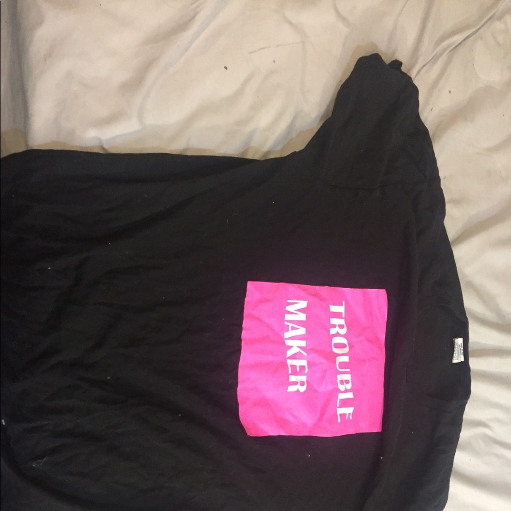 graphic tee